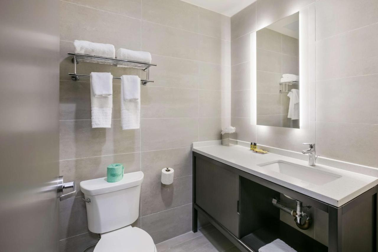 Best Western Plus Executive Residency Bronx New York Exterior photo